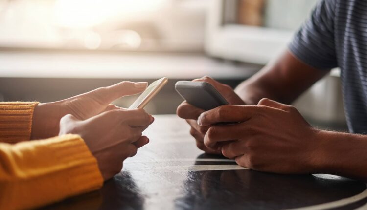 How to use (or not use) Tinder, Hinge, and Bumble