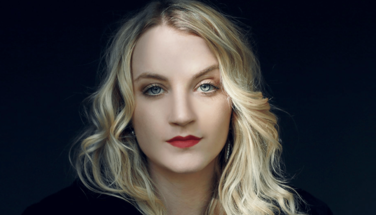 Everything We Know About ‘Influenced!’: Oscar Wilde Adaptation Starring ‘Harry Potter’ Star Evanna Lynch