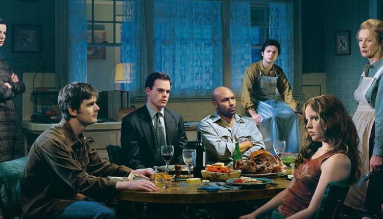 5 Reasons to Watch ‘Six Feet Under’ Now That It’s on Netflix